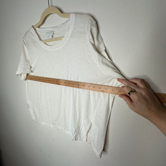 DKNY Ultra Soft Cream Short Sleeve Side Slit Round Neck Boxy Crop Top L - Picture 10 of 12